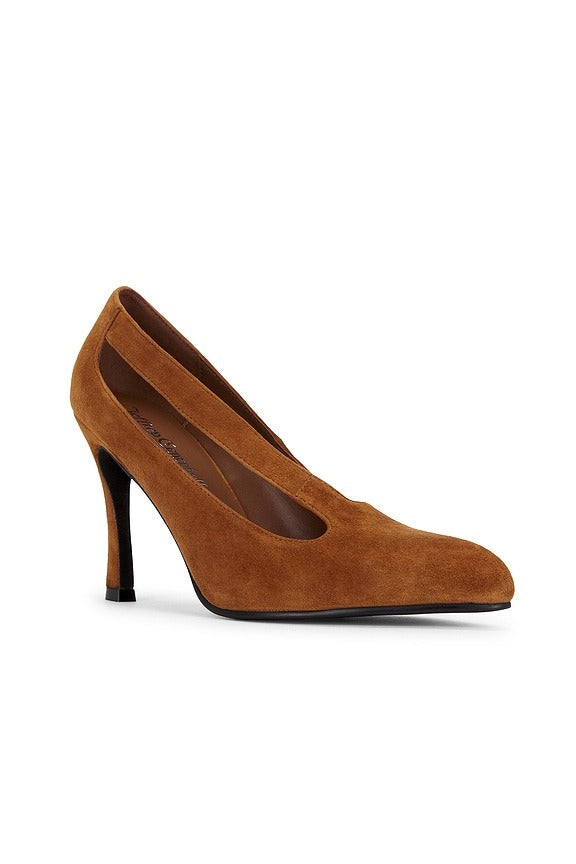 Managed Pump in Dark Tan Suede