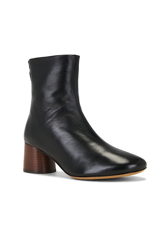 Glove Boot in Black