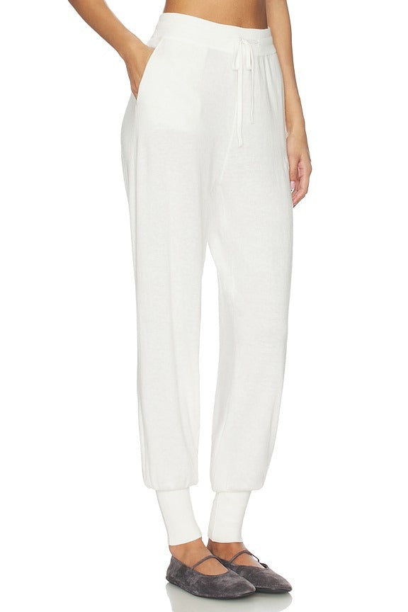 Abra Trousers in Salt