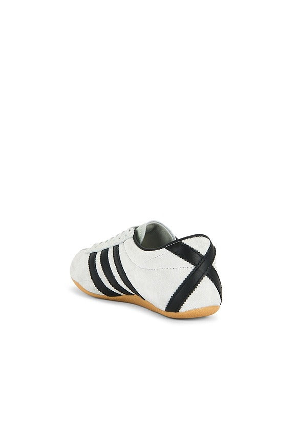 Tokyo in Wonder Silver, Core Black & Gum 3