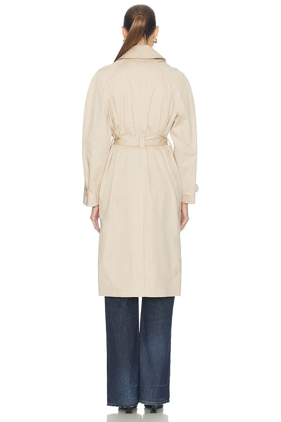 Oversize Fit Trench in Lionne