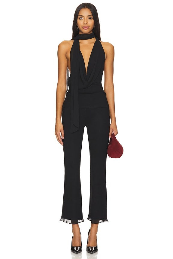 Kelly Capri in Black