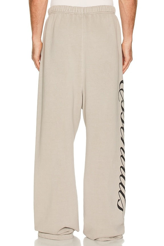 Lounge Sweatpant in Smoke Grey