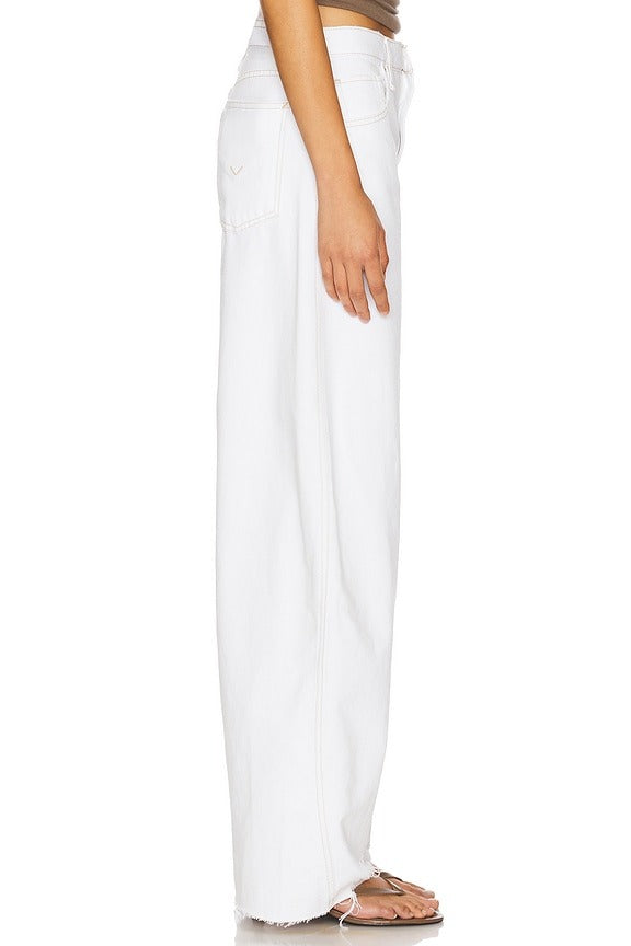 Bailey Relaxed Barrel in White