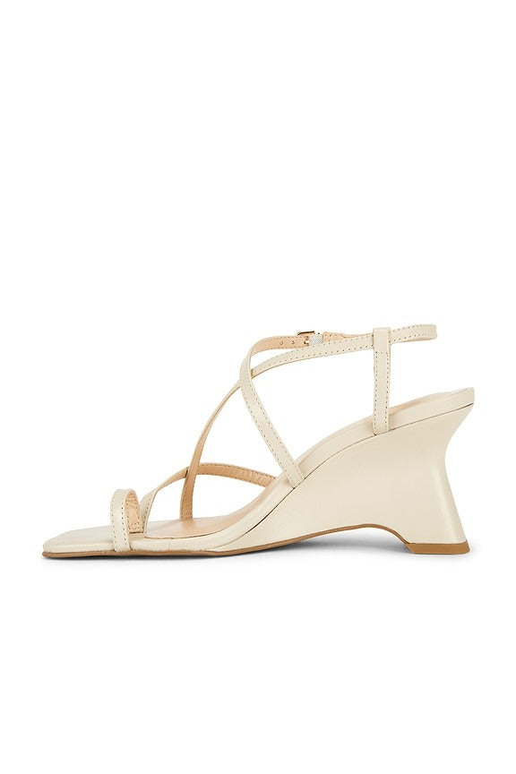 Aylee Sandal in Cream