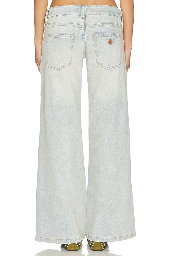 00 Wide Leg Jeans in Janet