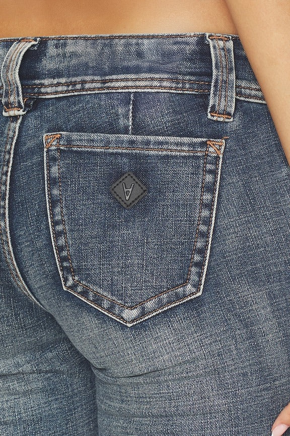 00 Kick Jeans in Prue