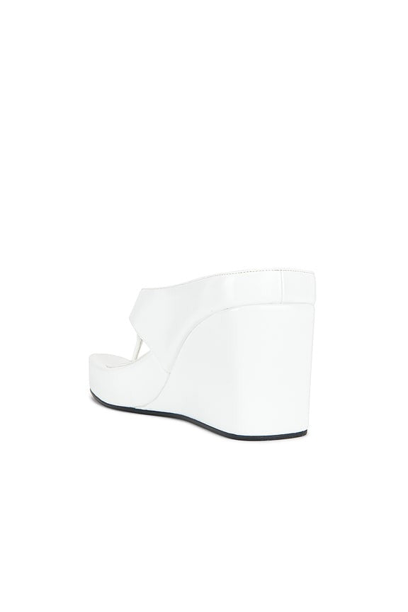Go Off Sandal in White