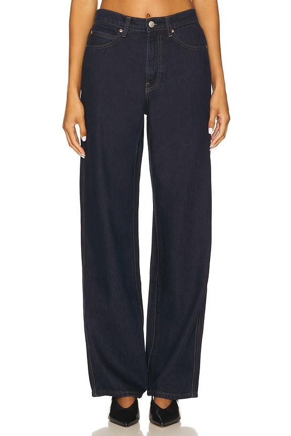 Kaylen High Rise Soft Curve Straight Jeans in Night Out