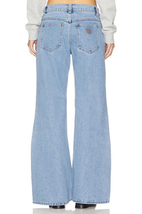 00 Baggy Flare Jeans in Gigi